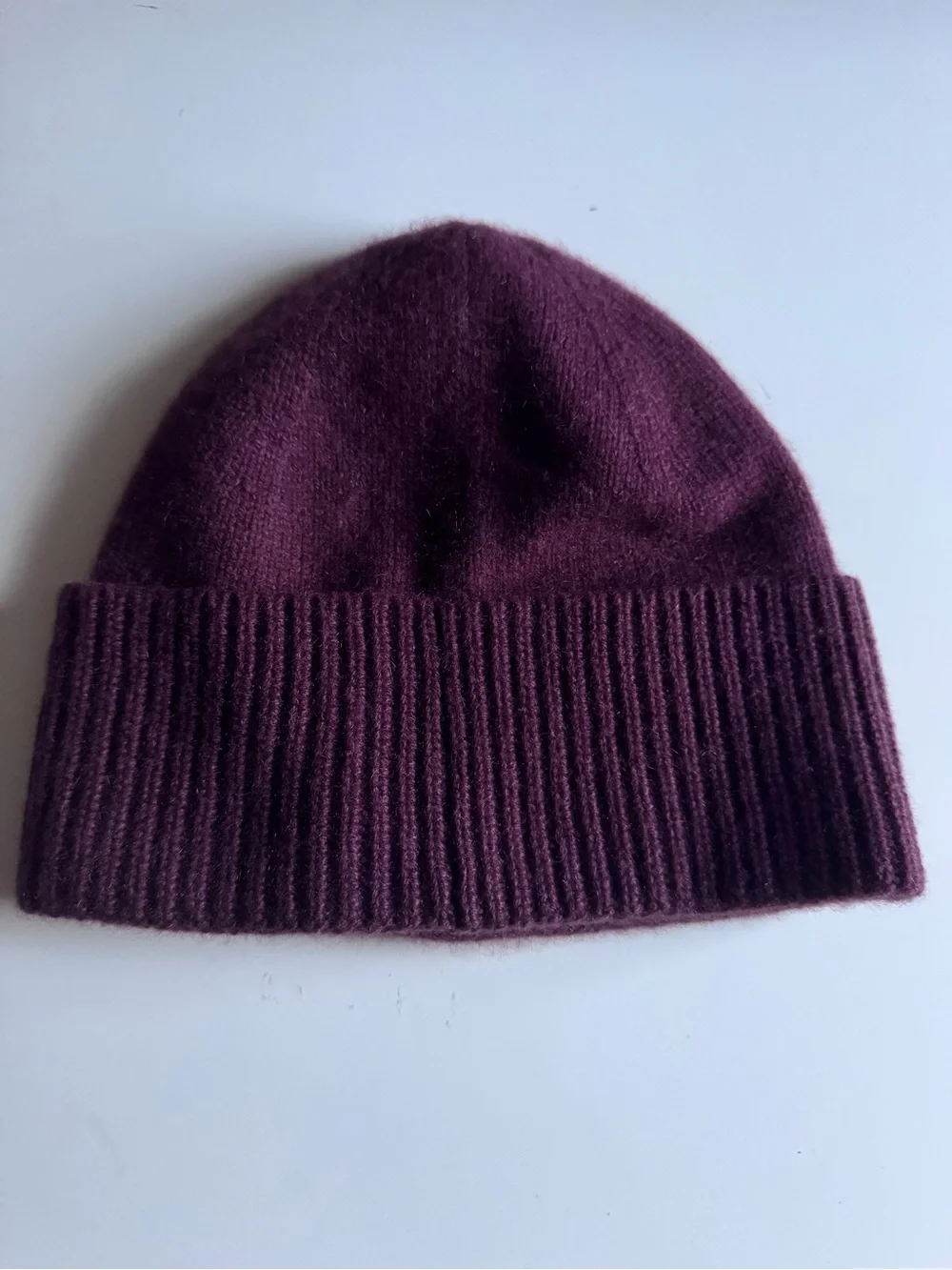 Aritzia cashmere crowned beanie